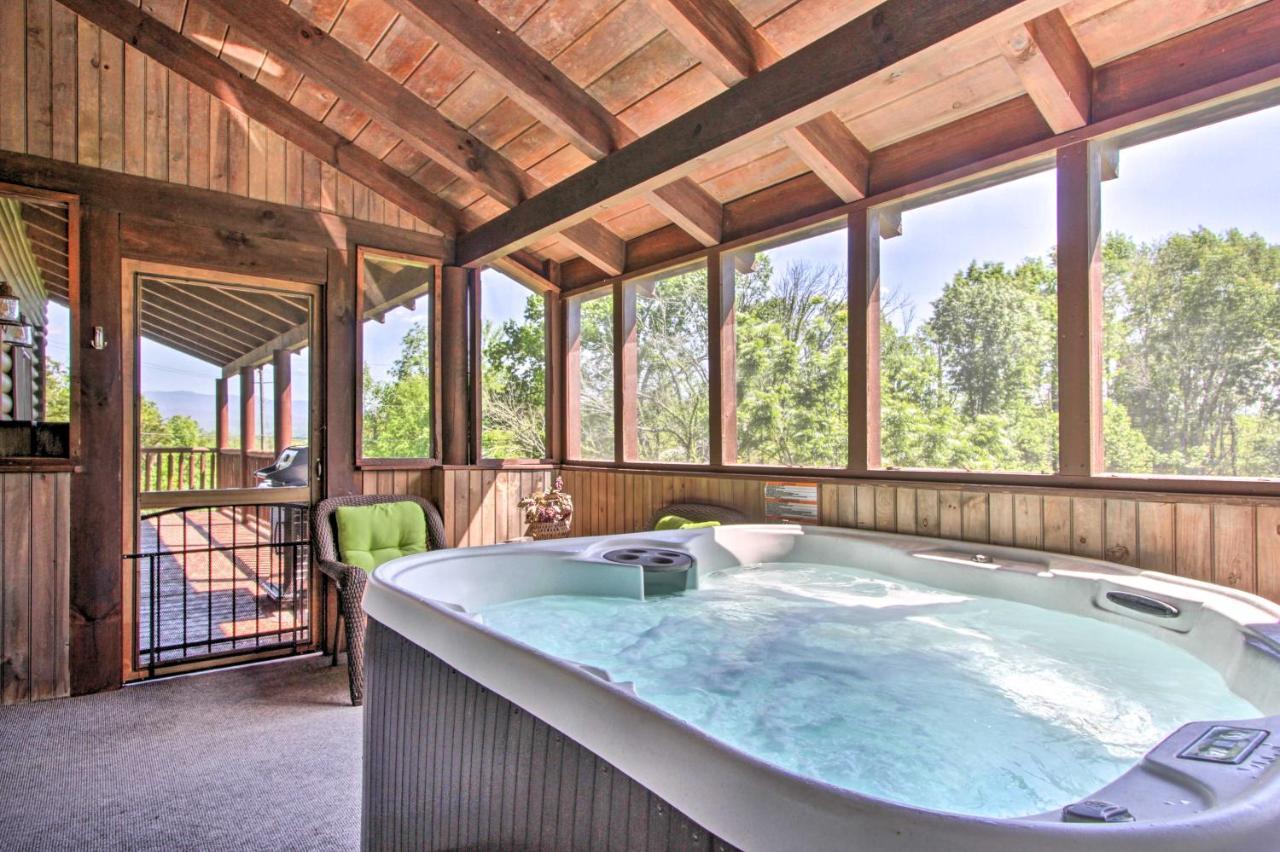 Idyllic Sevierville Cabin Deck And Smoky Mtn View! Kültér fotó